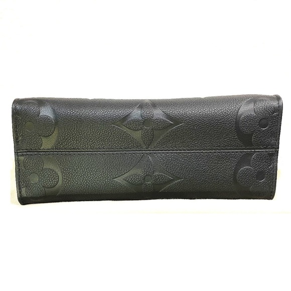 Louis Vuitton Giant Empreinte Leather OnTheGo PM Handbag - Picture 3 of 8